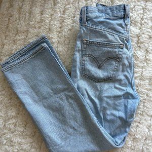 Levi Ribcage Straight Size 24